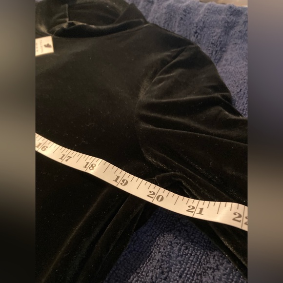 NWT Talbots Black Velvet/Velour Petite Large top - Picture 4 of 5